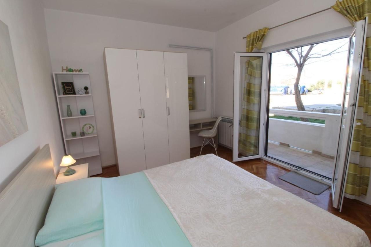 Apartment Pag 13060A Pag Town Εξωτερικό φωτογραφία